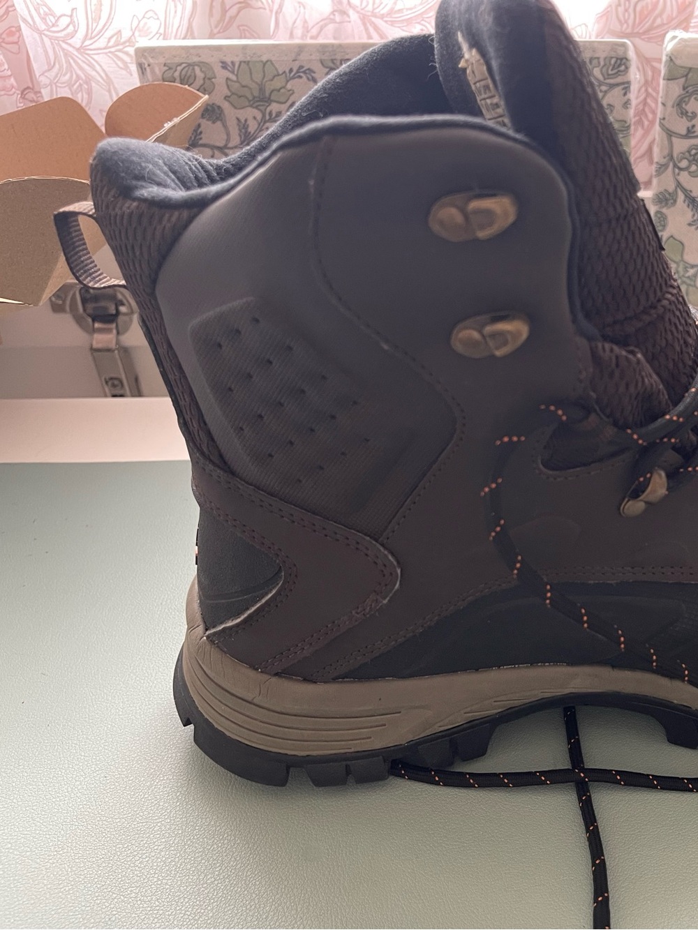 Men's Grey Outdoor Hiking Boot with Cushioned Support